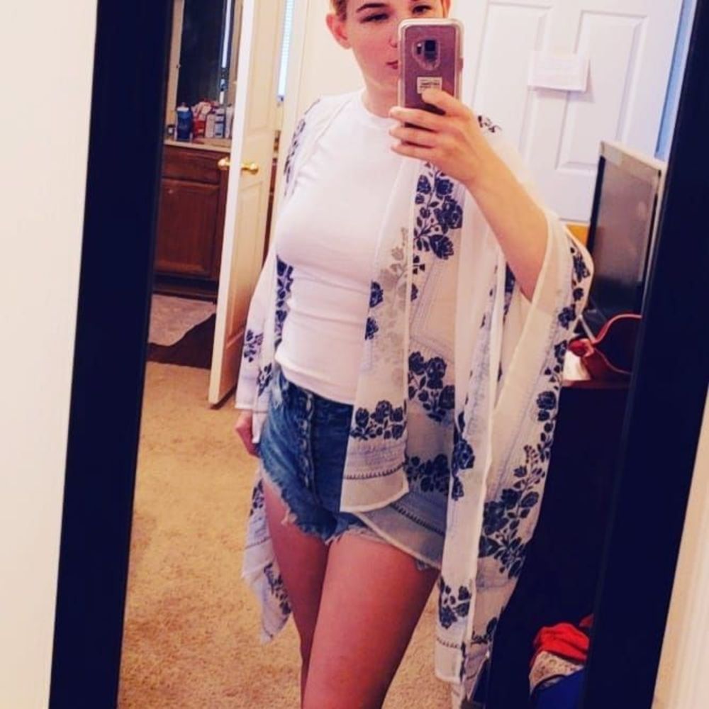 Meet your Posher, Rachel